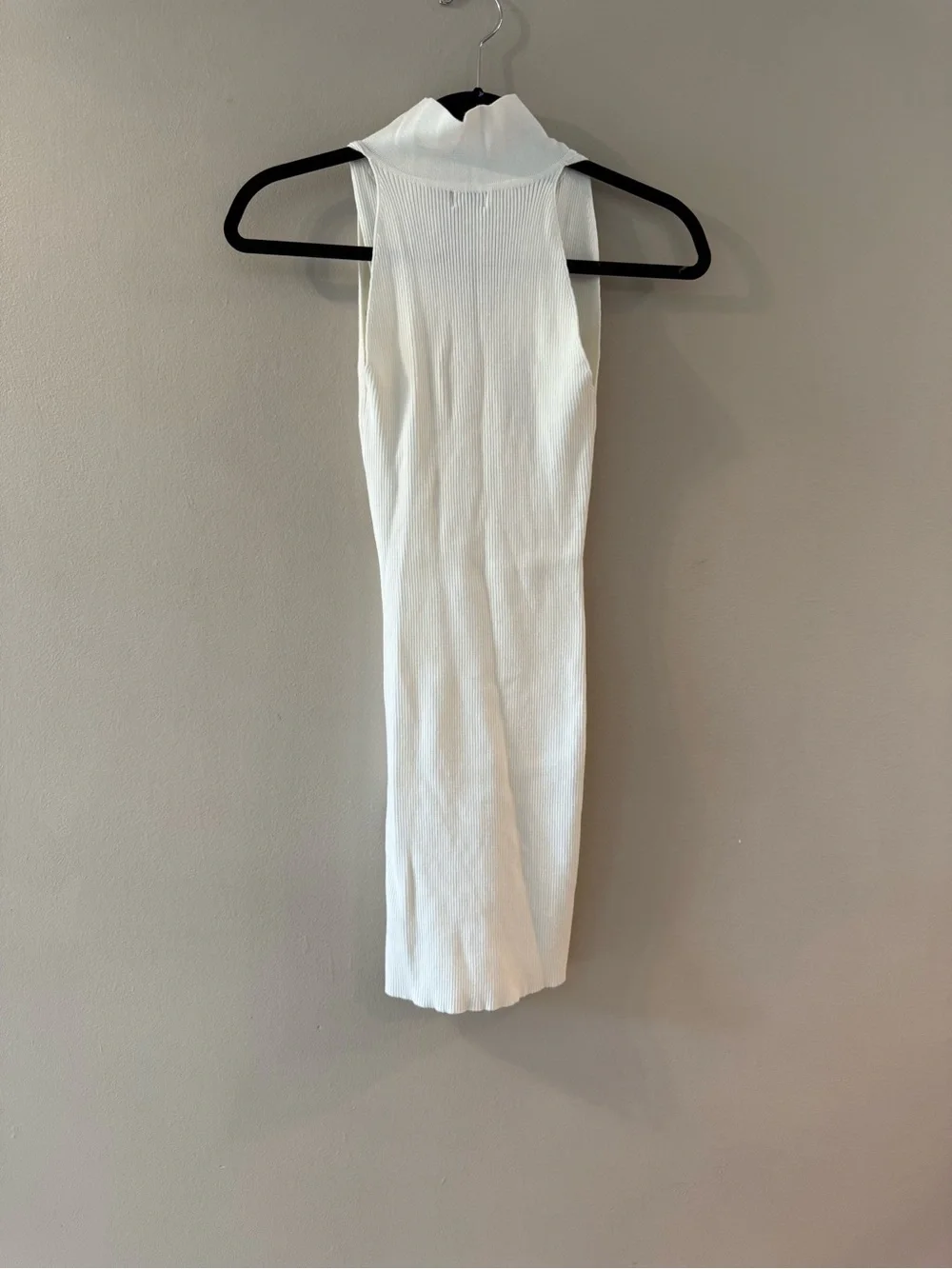 Beginning Boutique sleek sleeveless